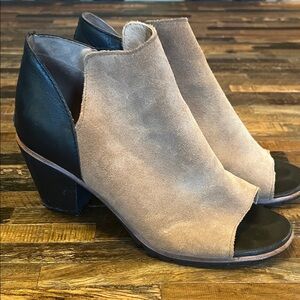 Sorel Nadia Peep Toe Tan  and Black Heeled Boots